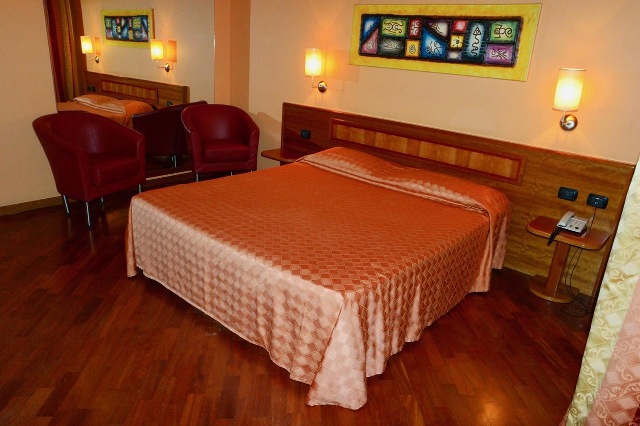 Hotel Air Bag Lodi Exterior photo